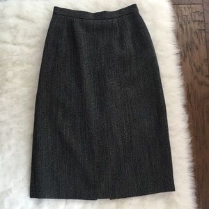 SIZE ALTERED! Not a size 10 fit! Anne Klein black patterned skirt